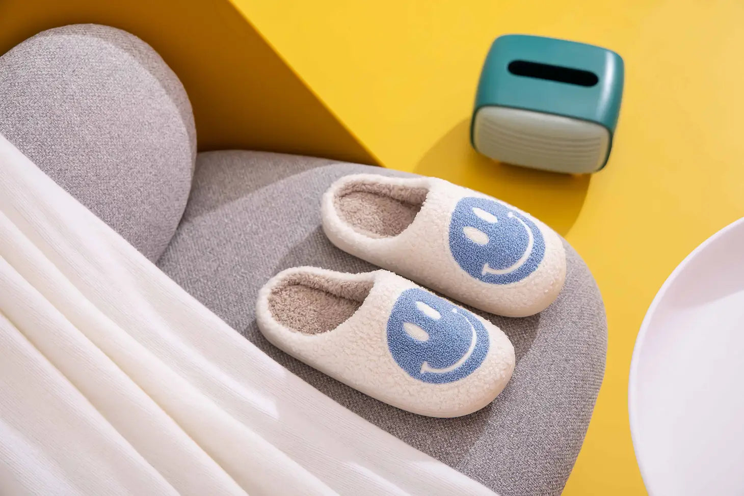 ☆関税込☆ACME DE LA VIE X Smiley★BIKER SMILEY ROOM SLIPPER ☆関税込☆ACME DE LA VIE X Smiley☆BIKER SMILEY ROOM SLIPPER